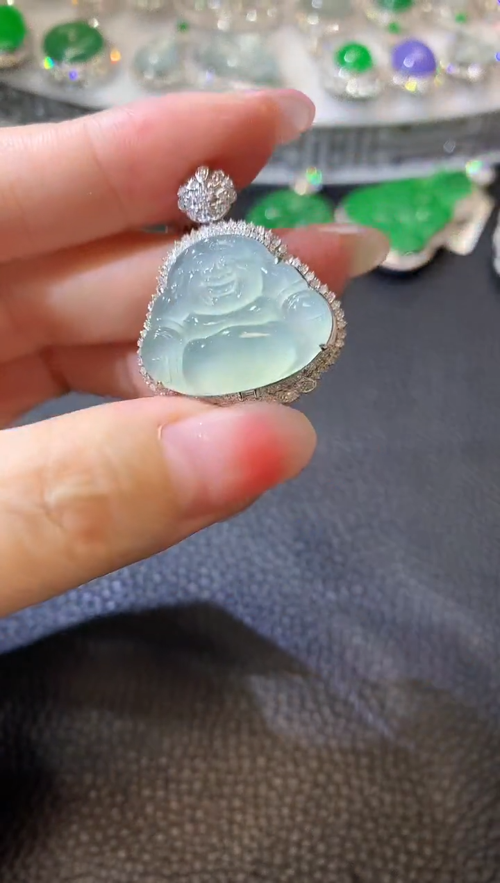 【闪购商品】翡翠吊坠(不含链)18K金镶嵌D1 