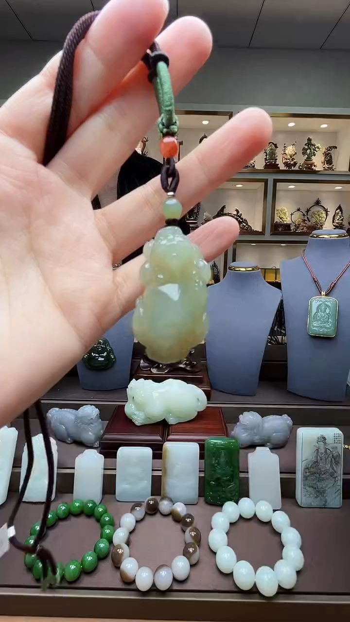 【闪购商品】和田玉颈饰未镶嵌苏