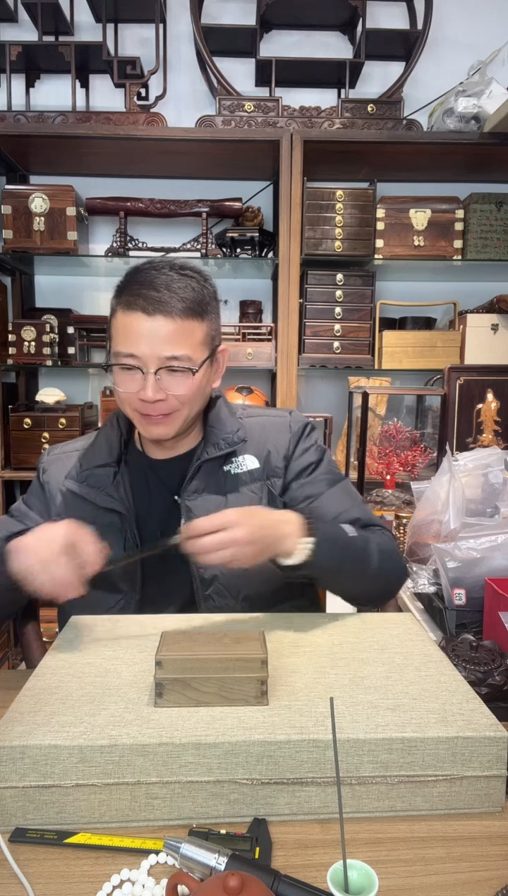 乌木类书架062金丝楠阴沉起阳线扣盒12公分