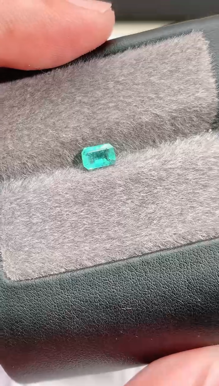 裸石祖母绿独**?0.54-18