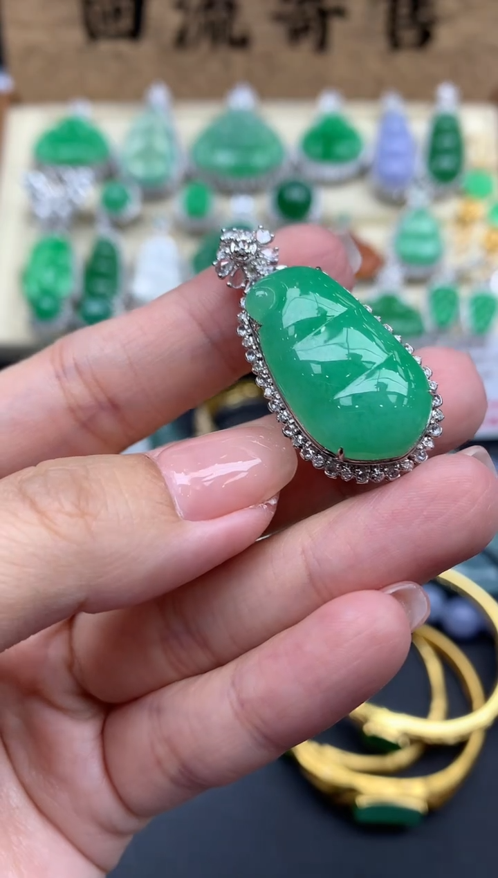 【闪购商品】翡翠颈饰18K金镶嵌570-中国好珍宝