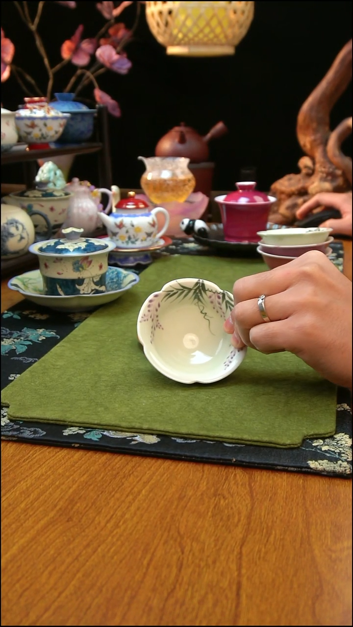 专做手绘和手工茶具的直播间