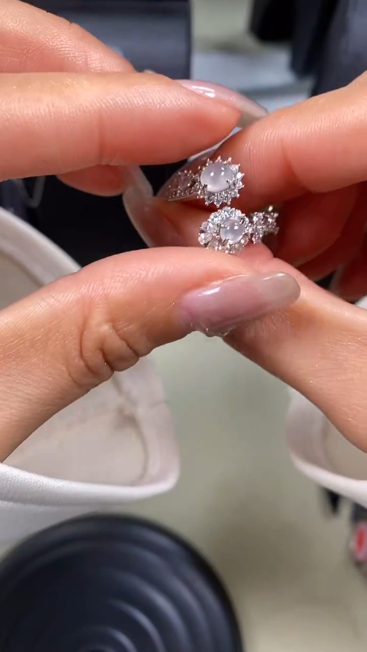 【闪购商品】翡翠戒指银S925镶嵌8217