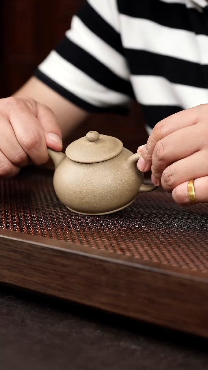 茶壶紫砂青段玉笠