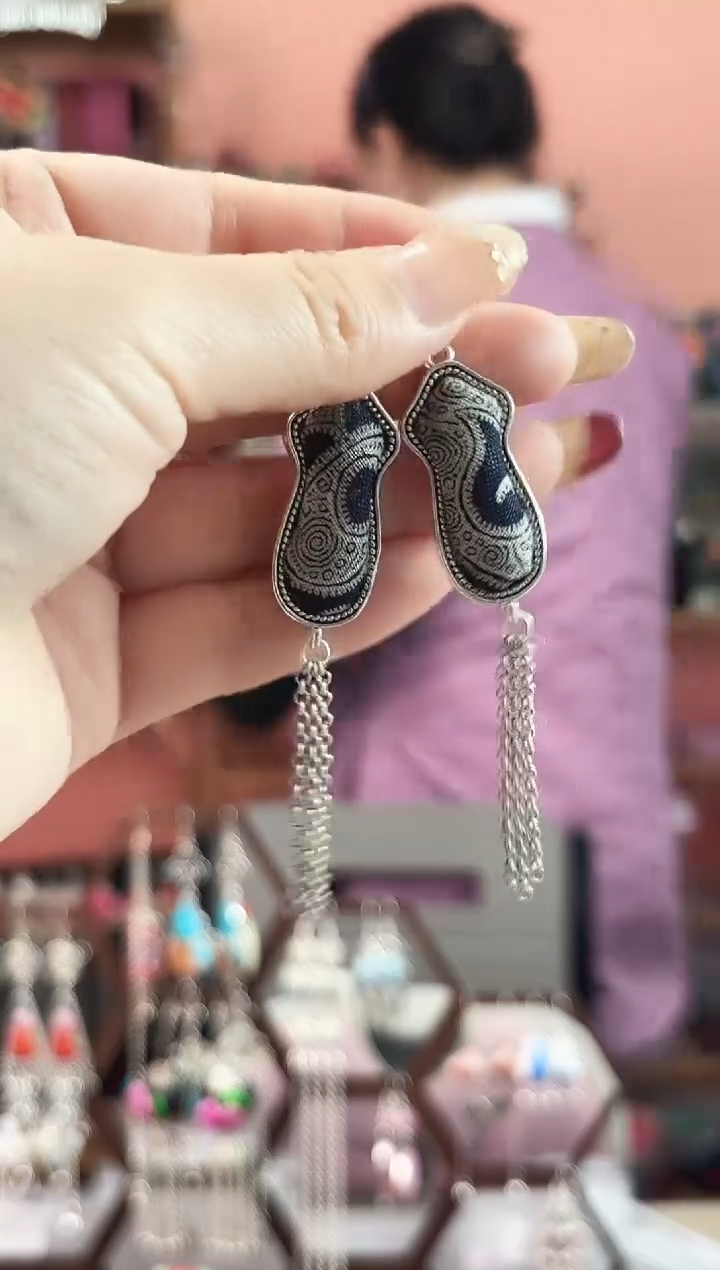 艺枝独绣手工饰品94