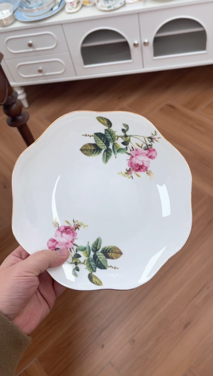 【闪购商品】碗8英寸玫瑰花边盘