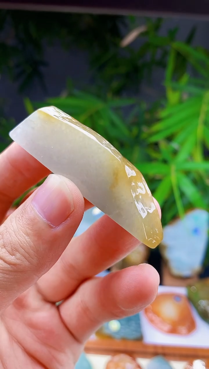 定制翡翠未镶嵌翡翠