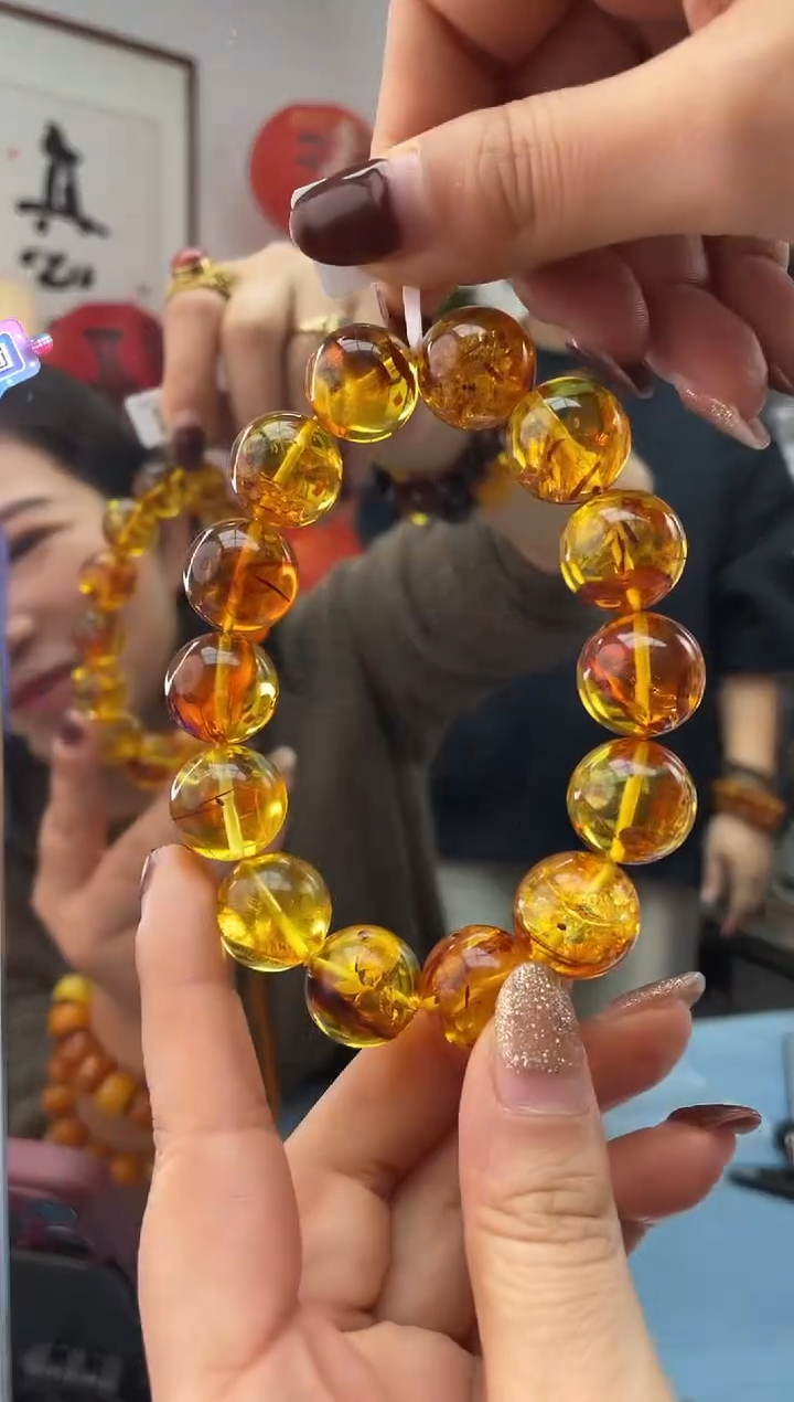 【闪购商品】琥珀珠宝奇石未镶嵌发一件