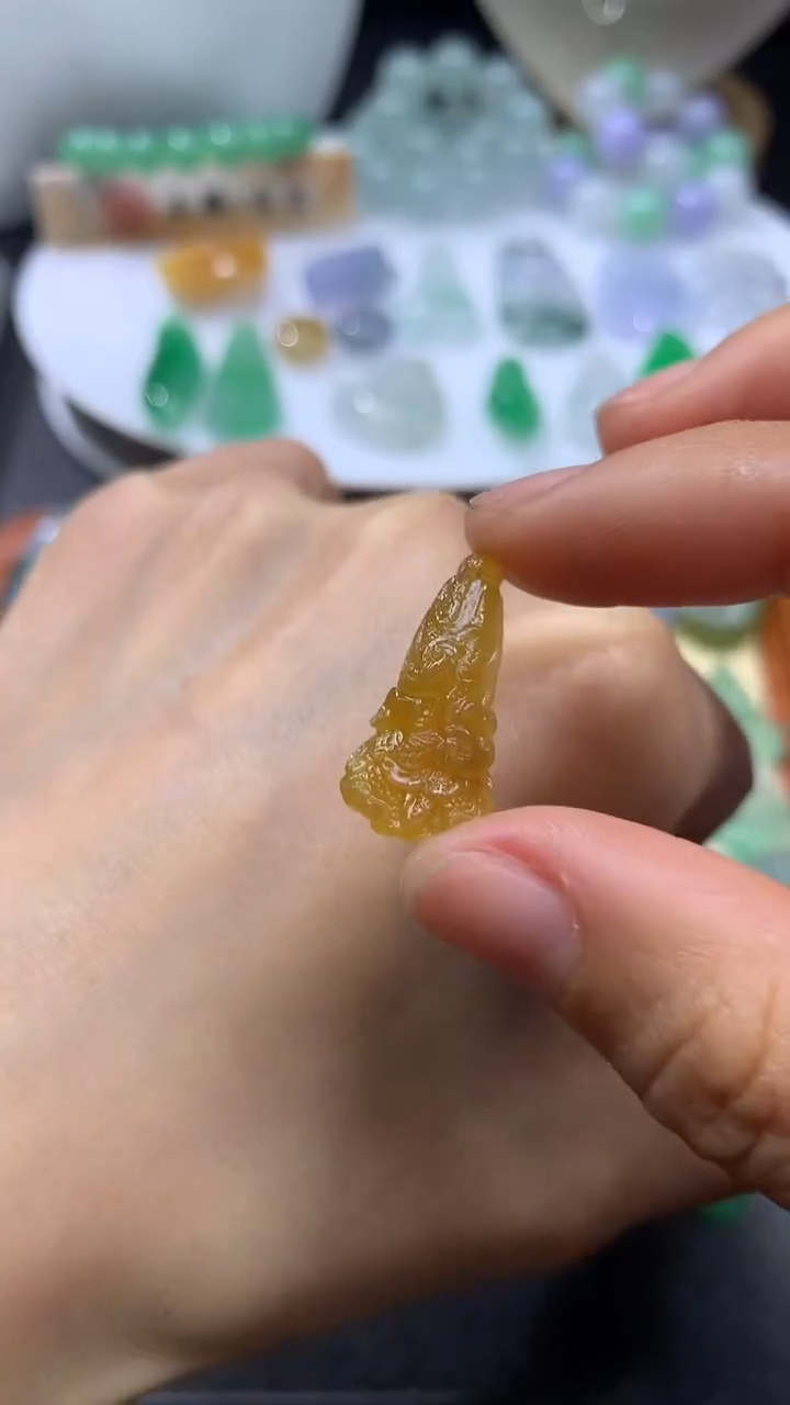 【闪购商品】定制翡翠未镶嵌翡翠