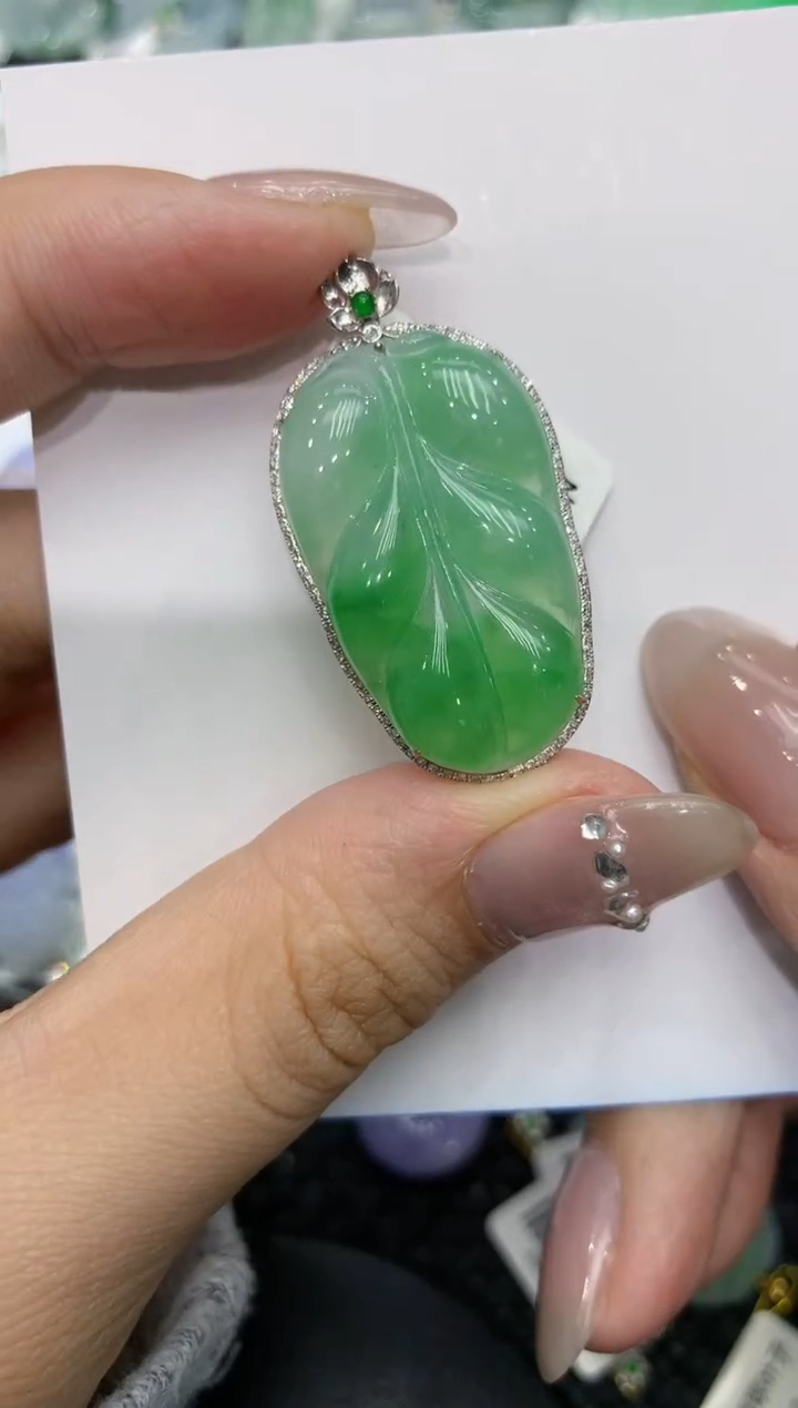 【闪购商品】翡翠颈饰18K金镶嵌222222222