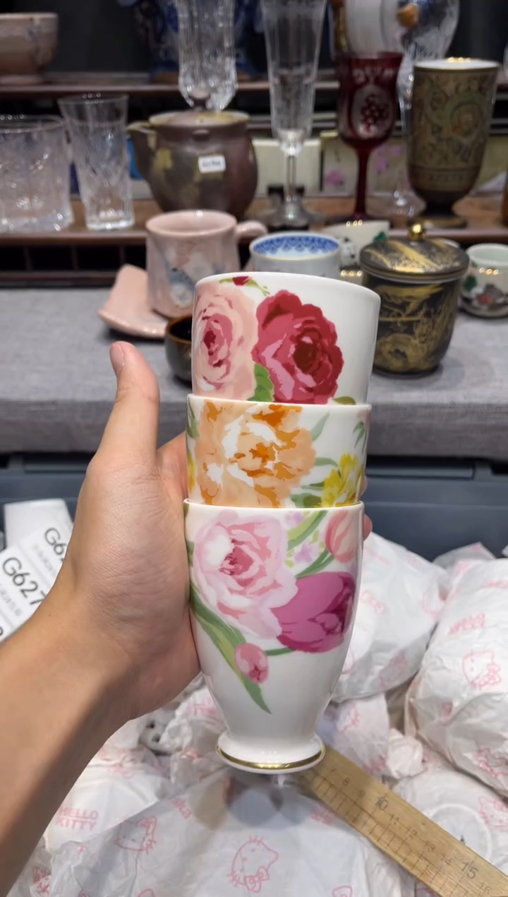 瓷片桂由美高足花杯