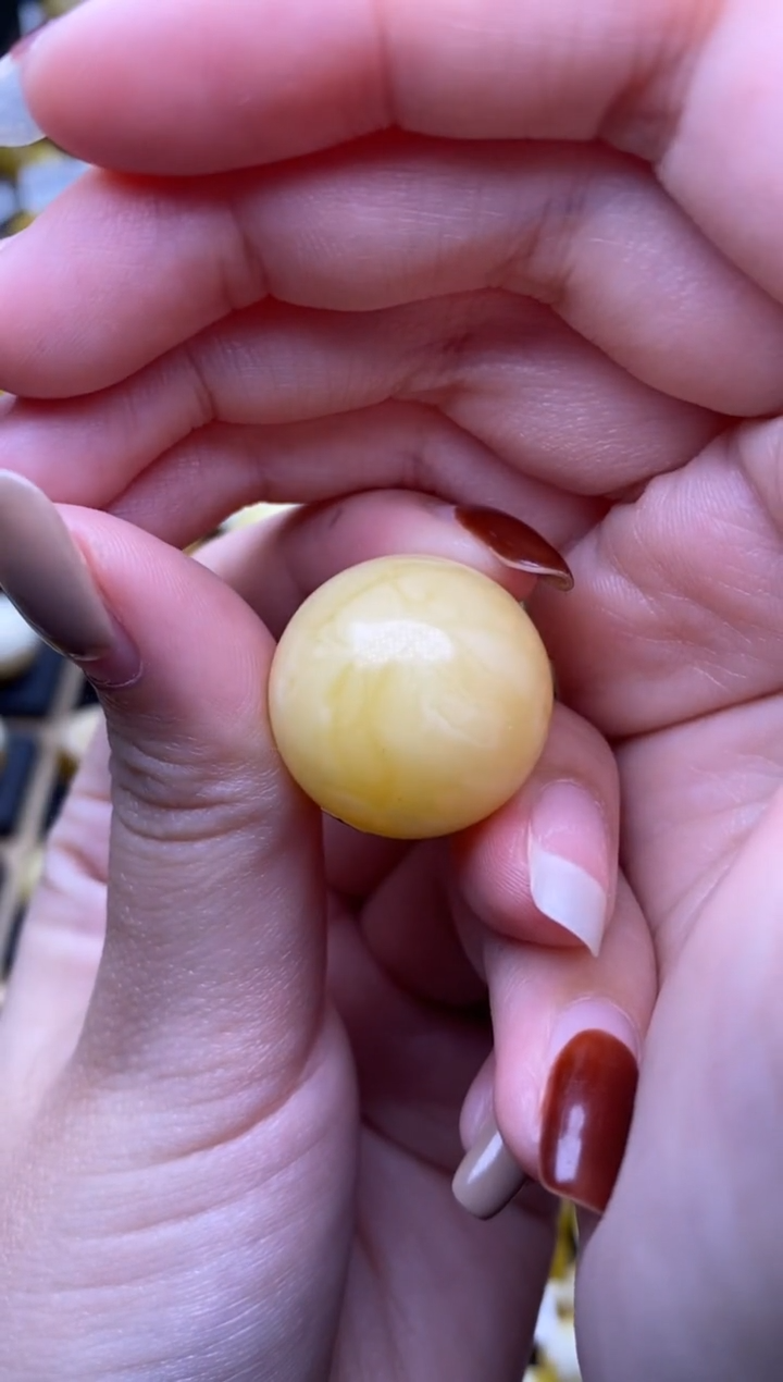 【闪购商品】琥珀裸石未镶嵌大小姐珠宝56