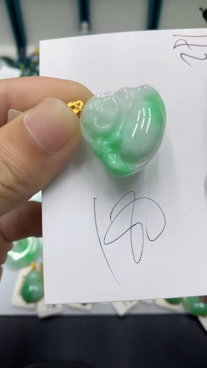 【闪购商品】翡翠颈饰18K金镶嵌翡翠