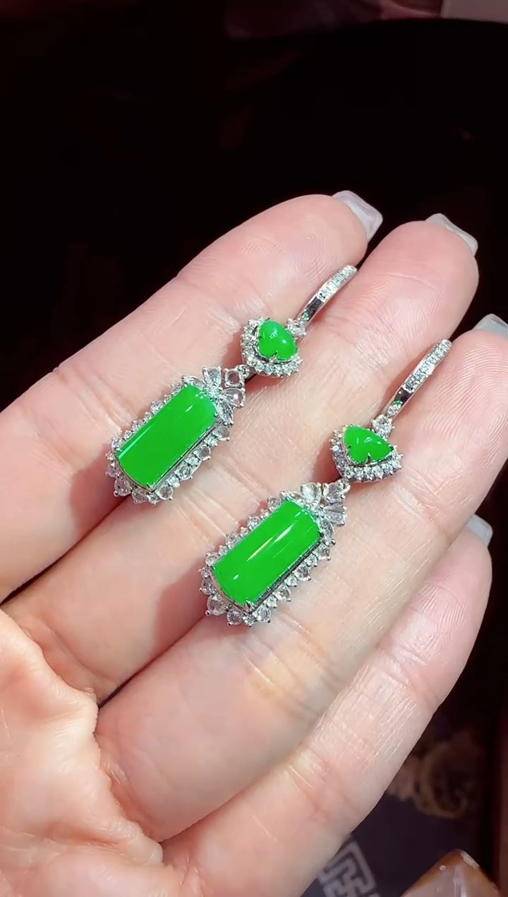 【闪购商品】翡翠耳坠18K金镶嵌耳坠