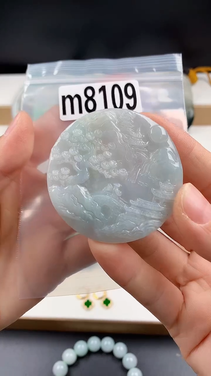 颈饰未镶嵌翡翠天然翡翠吊坠挂件
