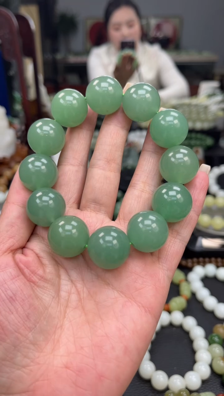 【闪购商品】东陵石手串未镶嵌新疆阿克苏翠玉卡20