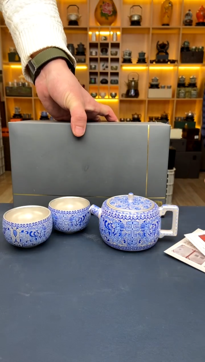 【闪购商品】撤柜高货，价格随便开@@ZH017