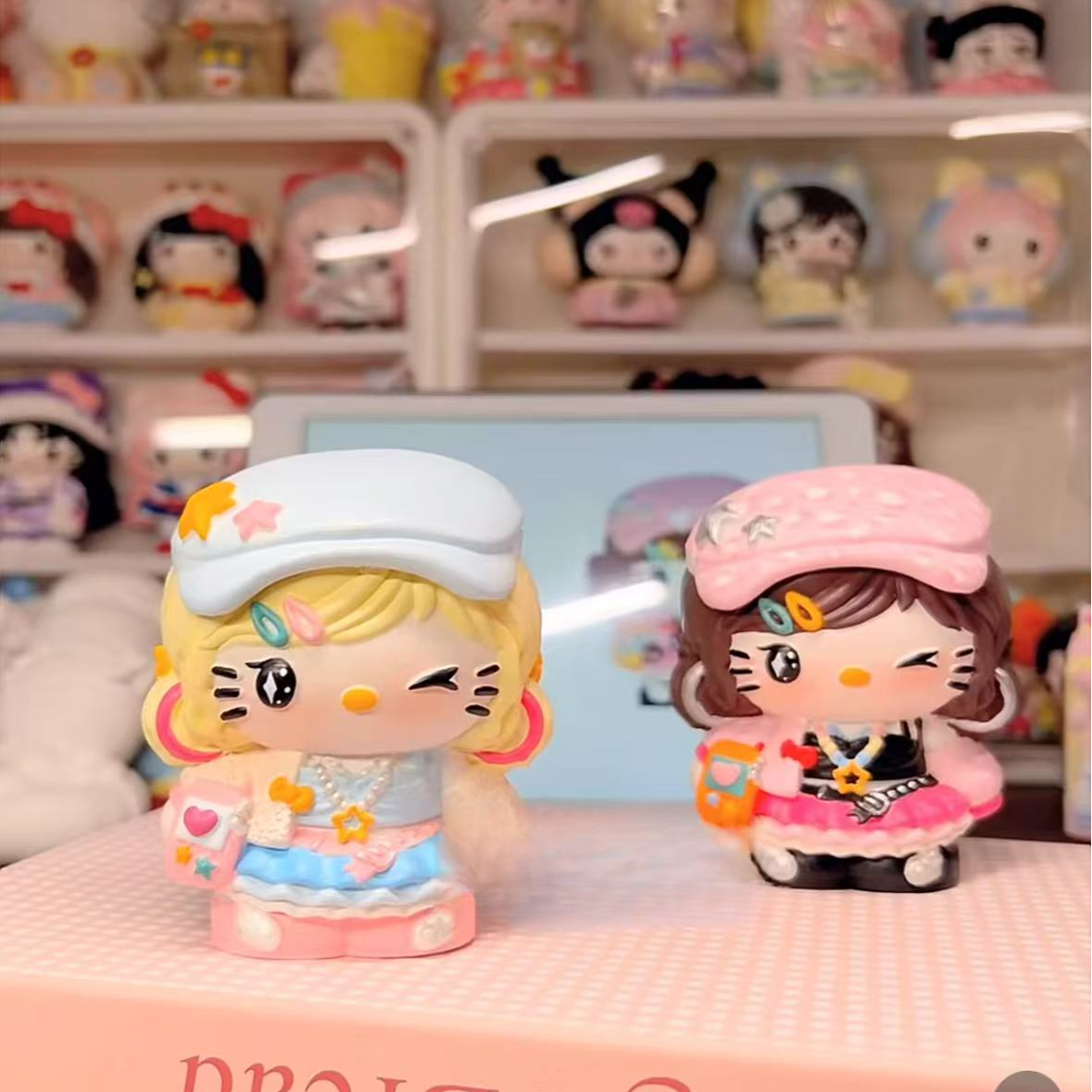 精品五角星帽子HelloKitty香薰石膏娃娃儿童情侣绘画涂鸦玩具