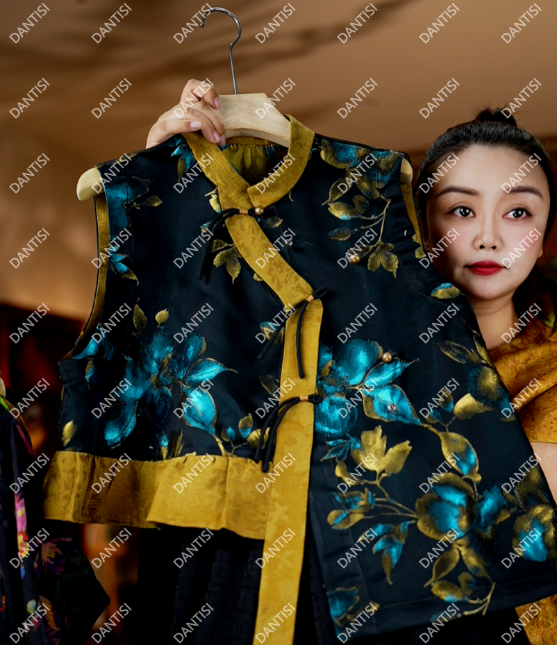 时光画布《非遗美学》1640印花立领盘扣重磅时尚上衣