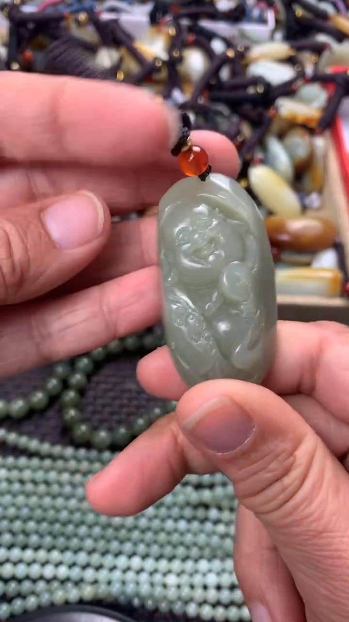 【闪购商品】和田玉颈饰未镶嵌多样性发货没有证书拍一发一有瑕