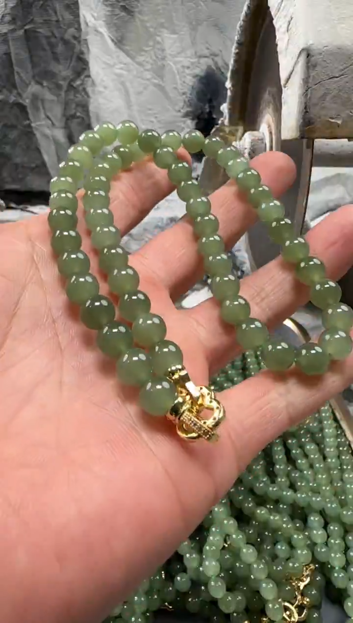 颈饰未镶嵌和田玉项链