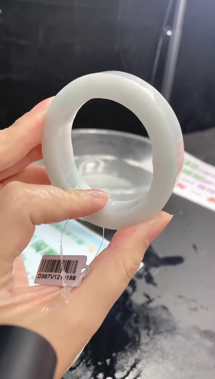 【闪购商品】定制翡翠手镯未镶嵌26 53-58贵