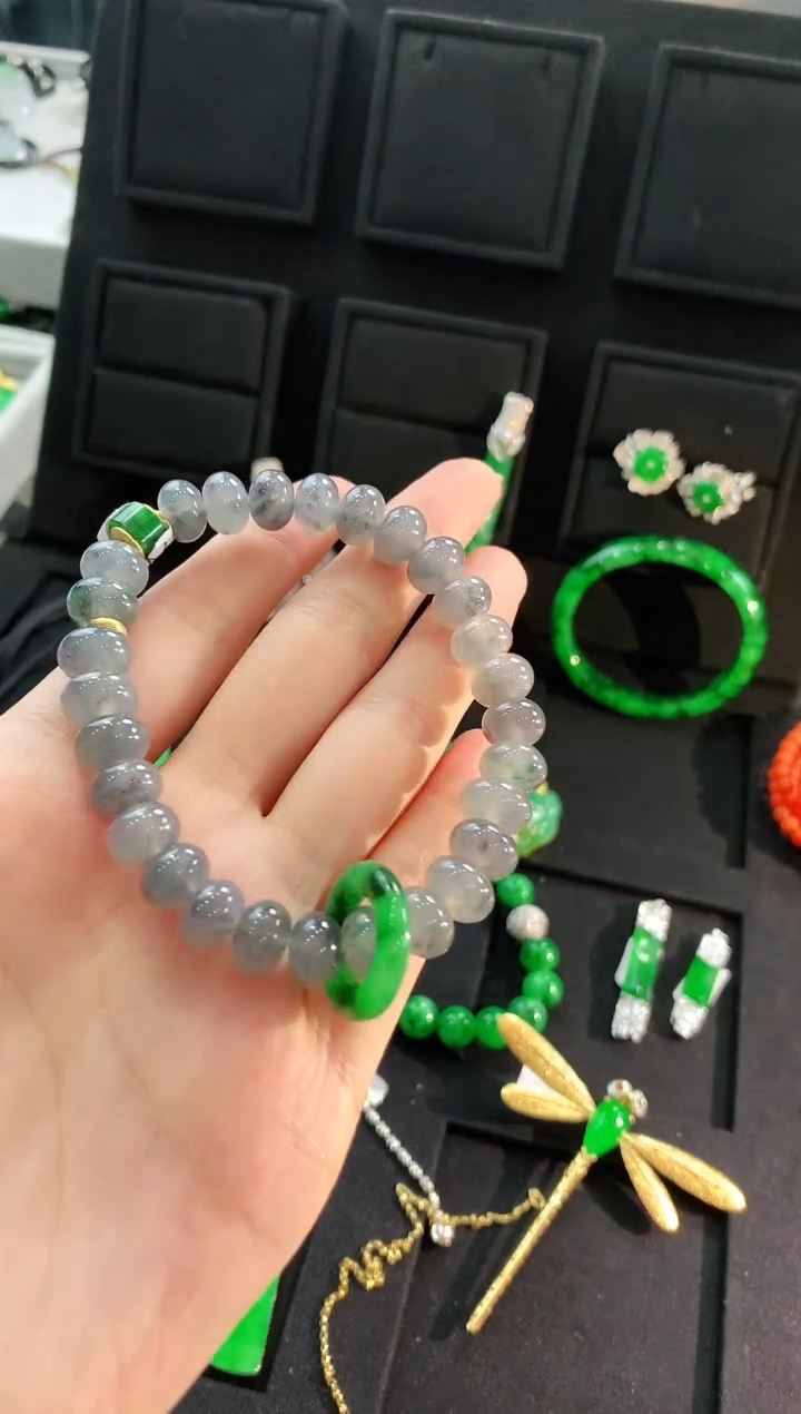 【闪购商品】翡翠手串未镶嵌手饰