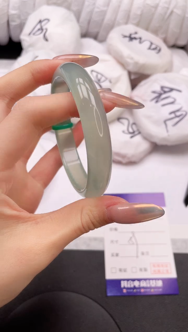 【闪购商品】石英质玉手镯未镶嵌24L370-59