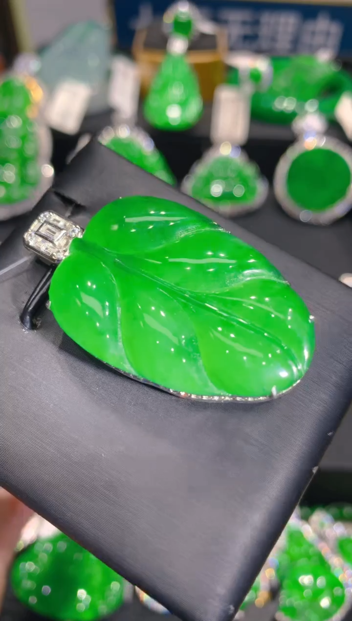 【闪购商品】翡翠颈饰银S925镶嵌63一季