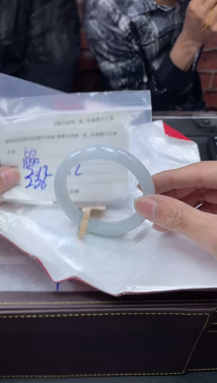 【闪购商品】定制翡翠1未镶嵌毛货手镯需精细抛光/59