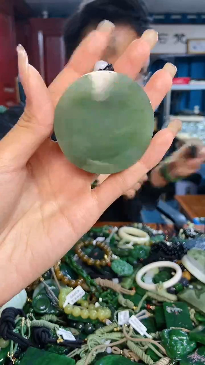 未镶嵌和田玉挂件1