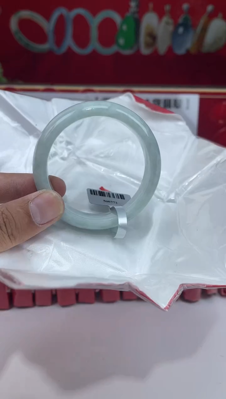 【闪购商品】翡翠手镯未镶嵌手镯12