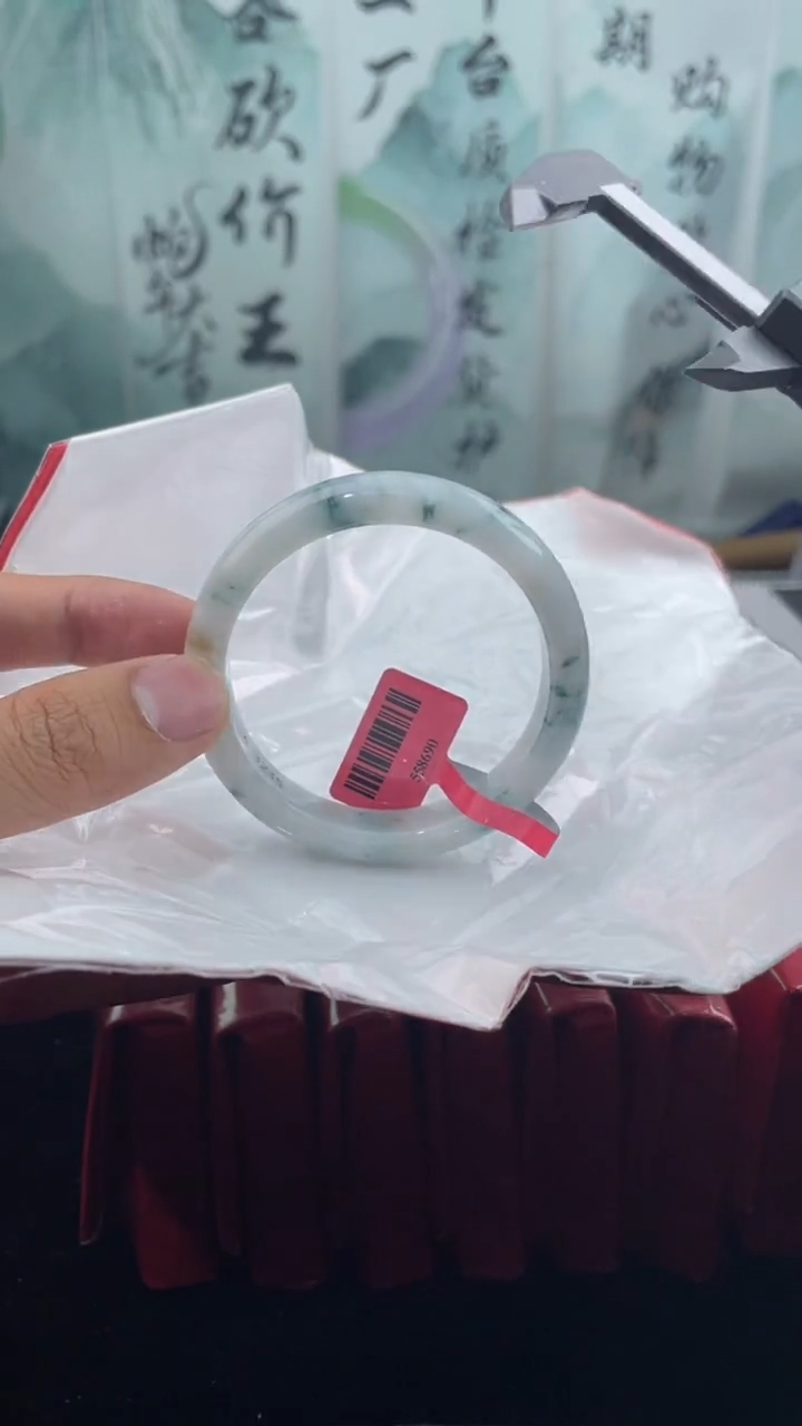 【闪购商品】翡翠手镯未镶嵌翡翠手镯19