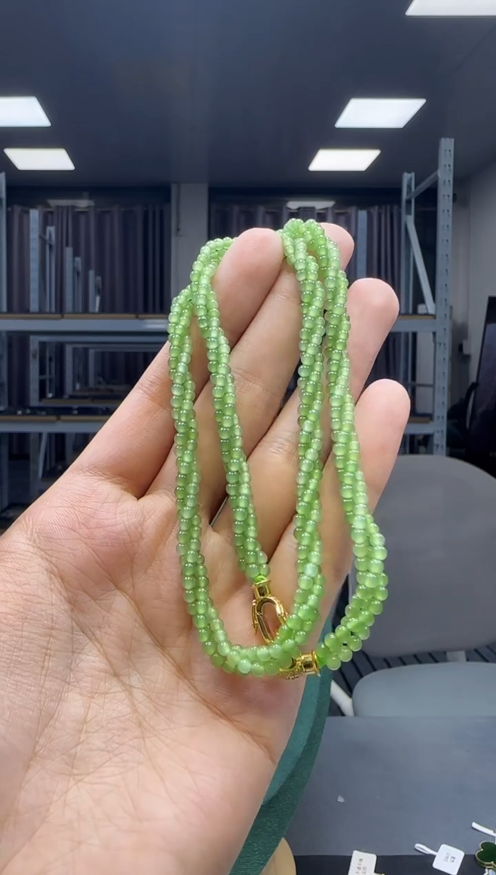 未镶嵌和田玉挂件1