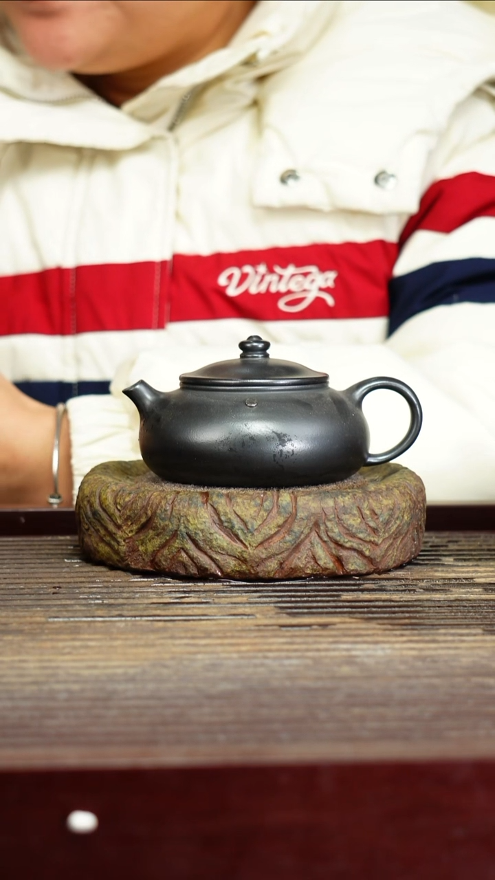 宜兴原矿紫砂壶茶壶宜兴原矿紫砂壶茶壶180C