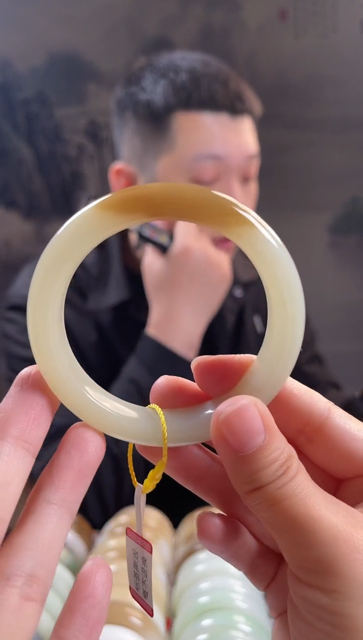 未镶嵌手镯和田玉57+圈口2885