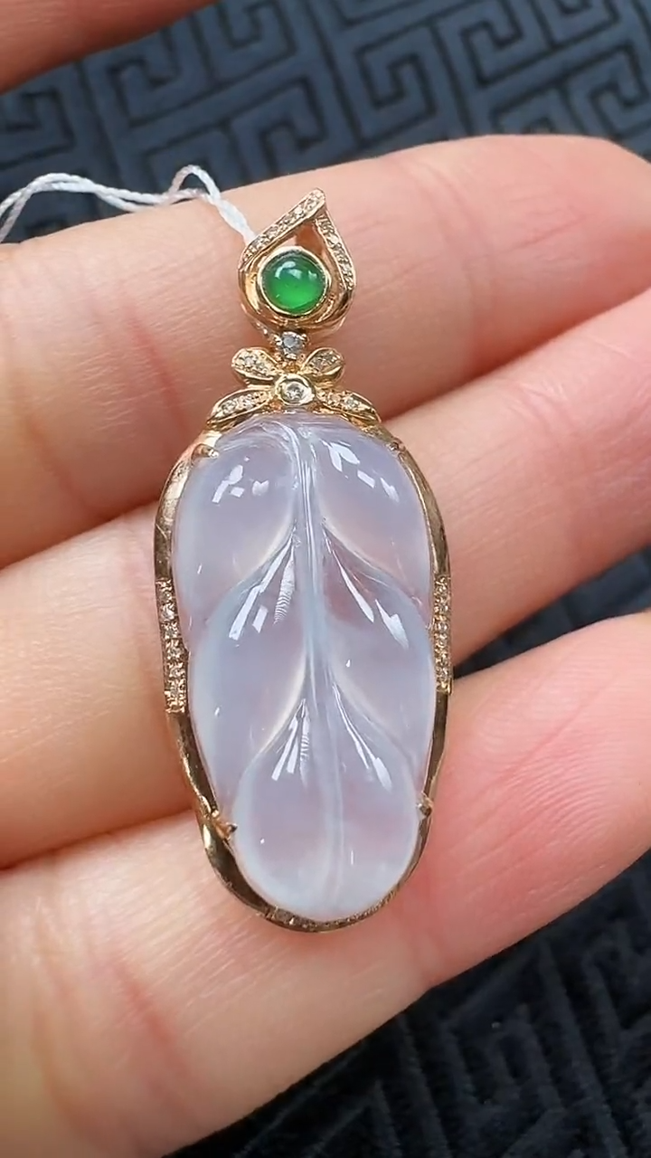 【闪购商品】翡翠吊坠(不含链)18K金镶嵌吊坠