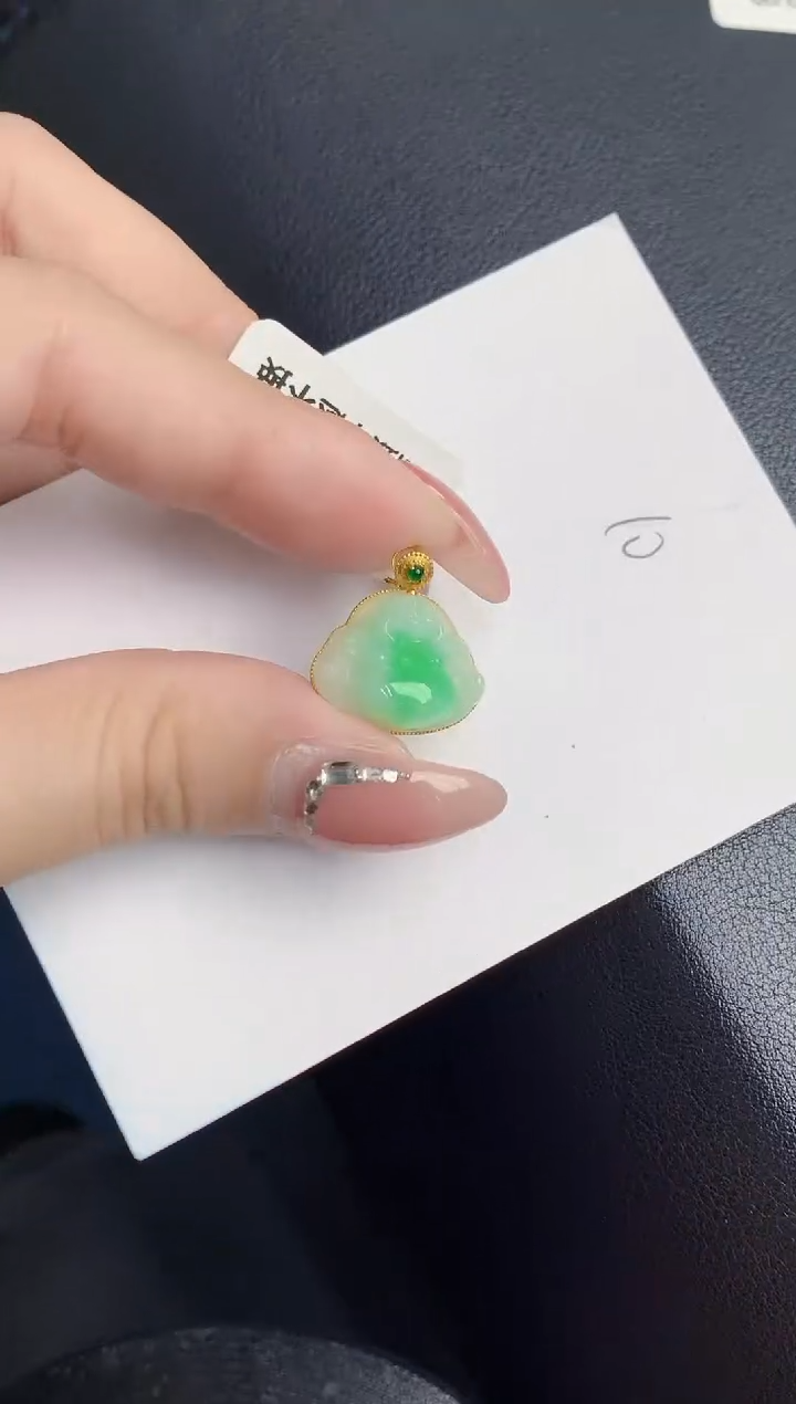 【闪购商品】翡翠颈饰18K金镶嵌000000000