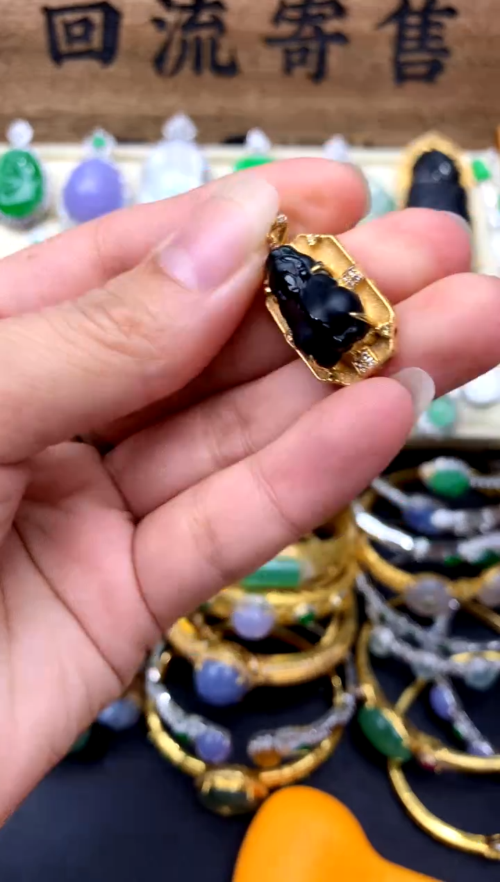 【闪购商品】翡翠颈饰18K金镶嵌387-中国好珍宝