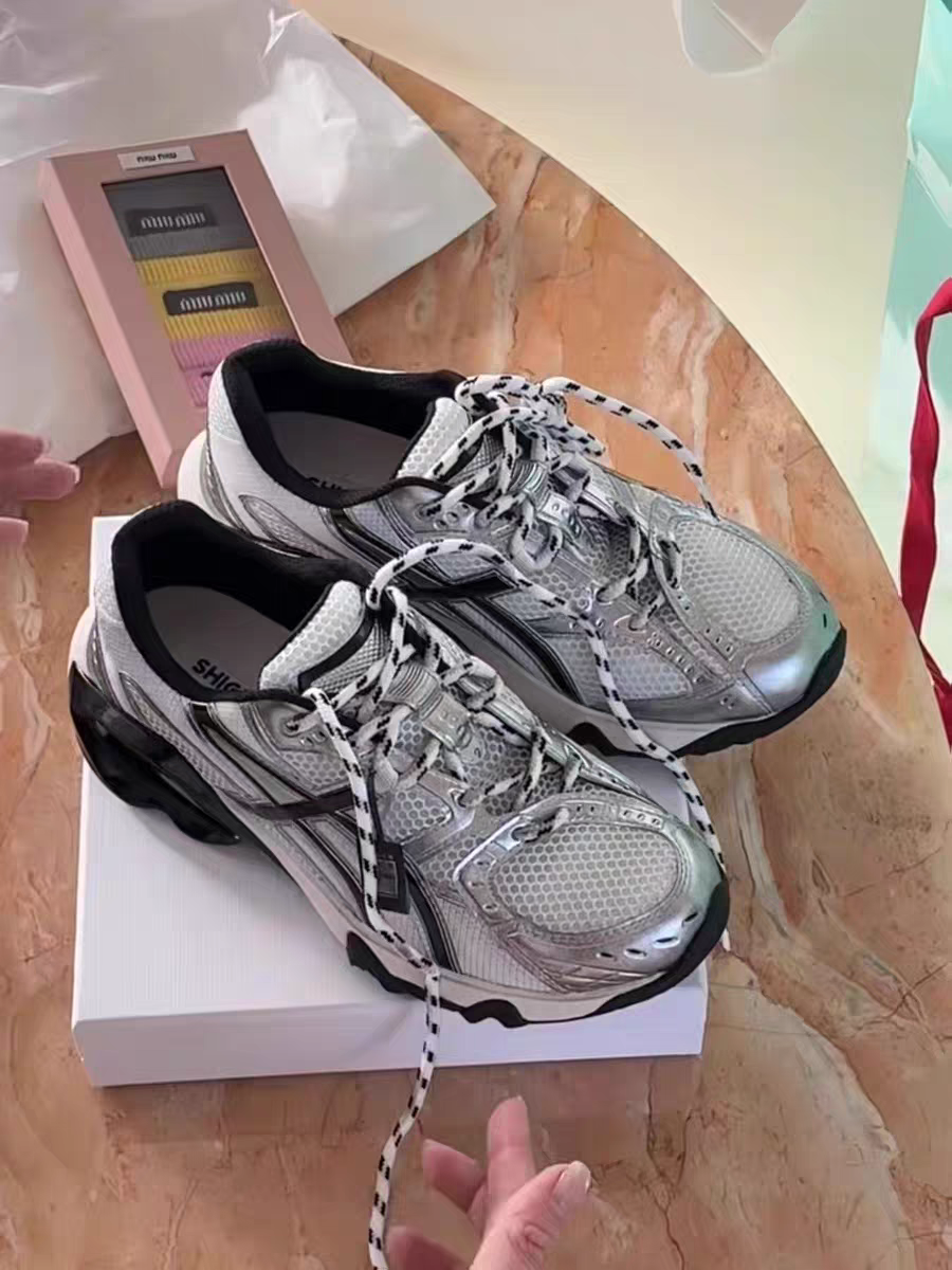 诗歌兰 25ss 正品无退换 网面厚底老爹鞋 真皮透气百搭时尚超轻