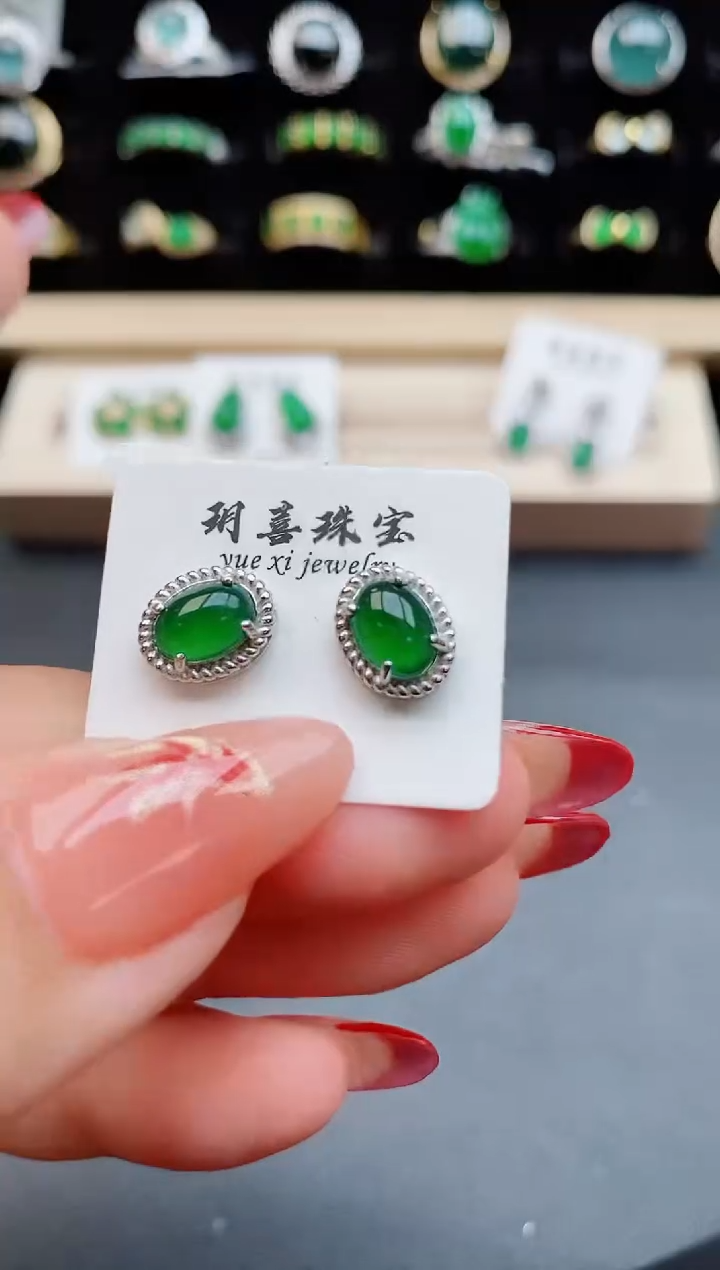 【闪购商品】翡翠耳饰银S925镶嵌12121