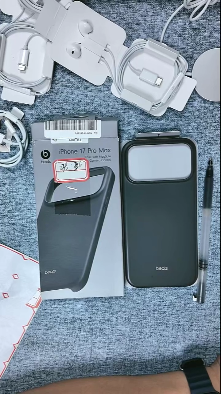 99新左*森33号 17PM  BS 黑色 磕碰