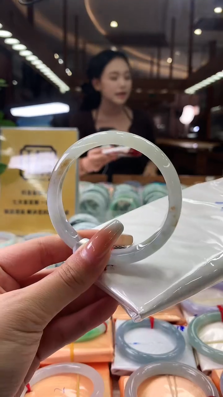 翡翠手镯未镶嵌黄翡正圈 59 60 3