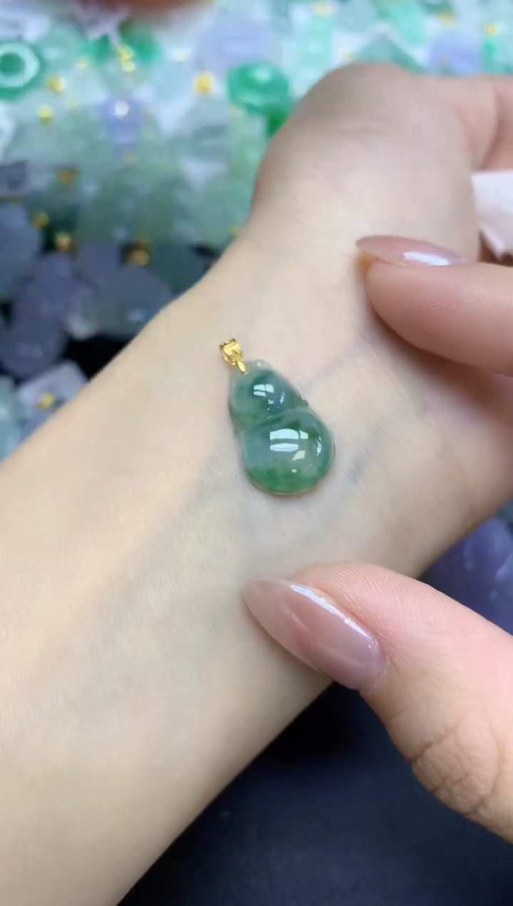 颈饰18K金镶嵌翡翠天然缅甸翡翠A货百元以上9元证书费自理