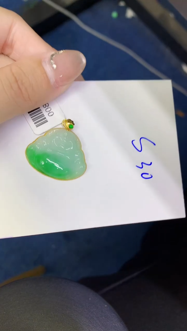 颈饰18K金镶嵌翡翠缅甸天然翡翠A货