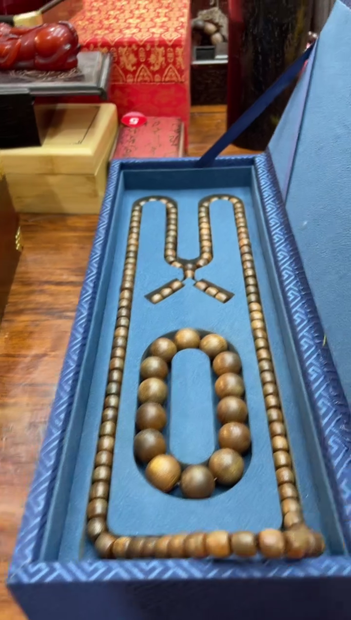 【闪购商品】木cx红手串两件套带礼盒