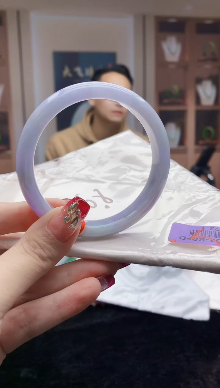 【闪购商品】翡翠手镯未镶嵌     H73-1