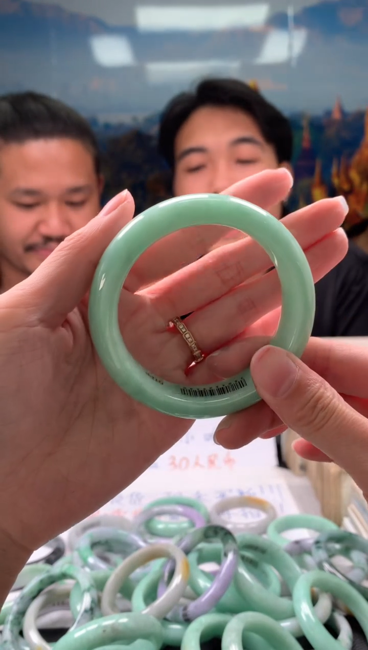 【闪购商品】翡翠手镯未镶嵌翡翠手镯 展示链接