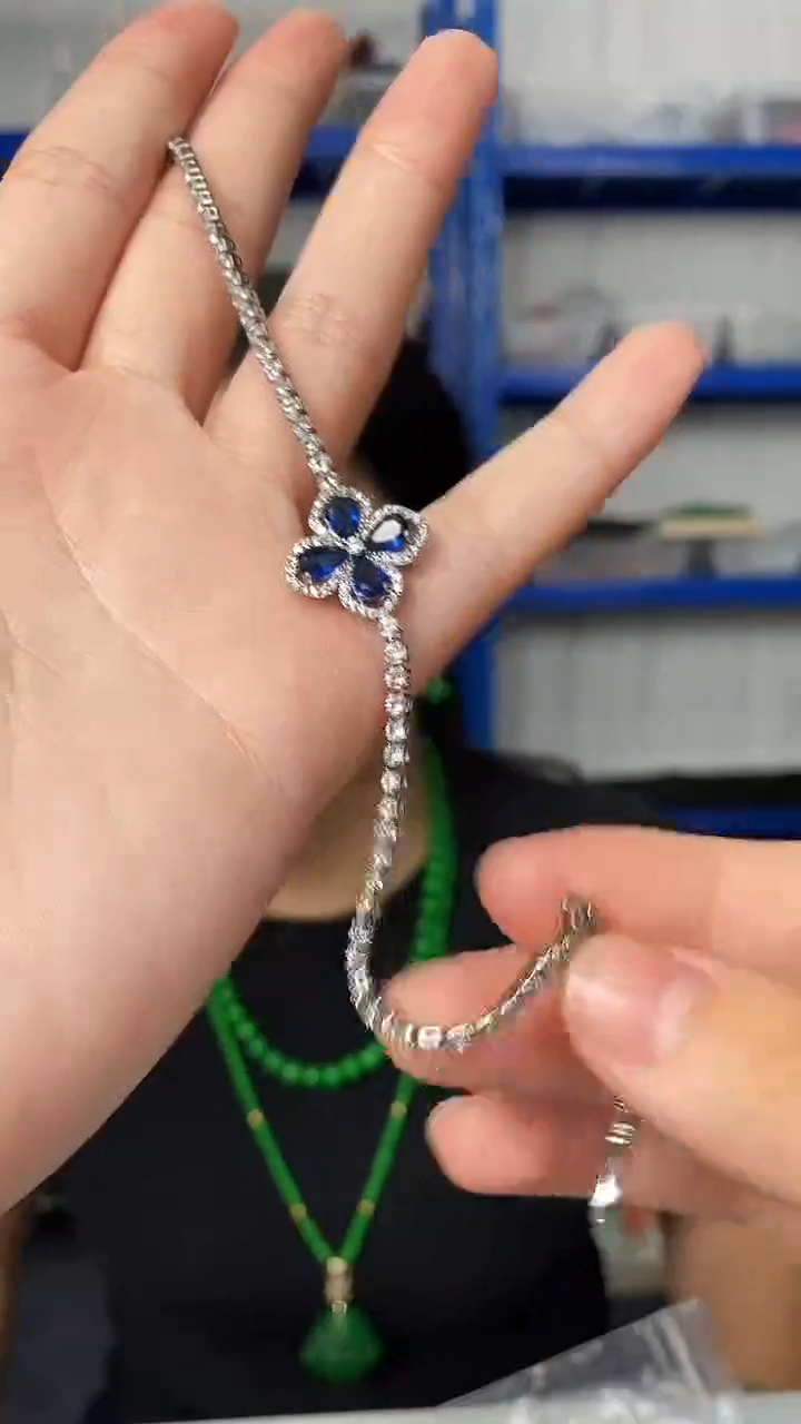 手串蓝宝石未镶嵌 多样性发其一颜色微差