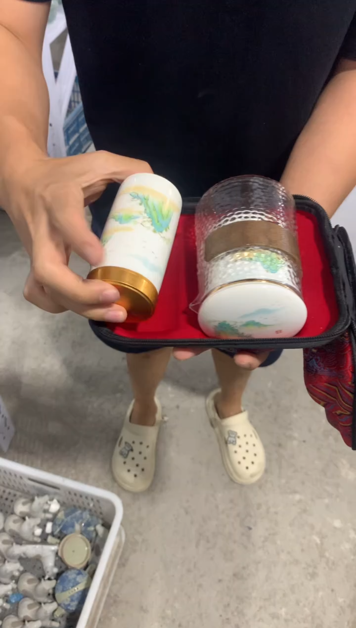 茶壶、盖碗、主人杯、客杯（轻轻微瑕介意勿拍）